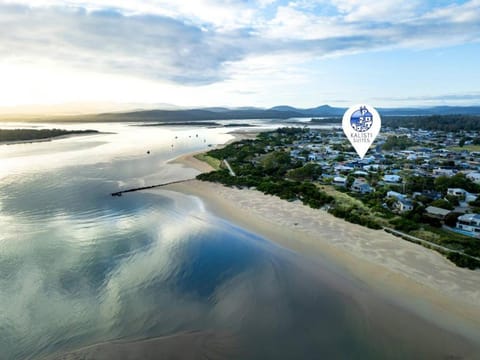 Kalisti Suites - Mykonos Suite Apartment in Port Sorell