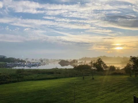湖景度假屋Lakeview Vacation Home House in Northern Ireland