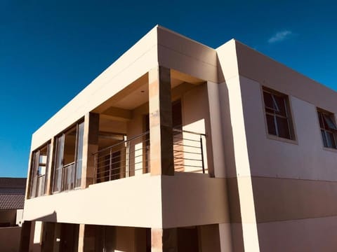 Calypso Beach Holiday House House in Western Cape