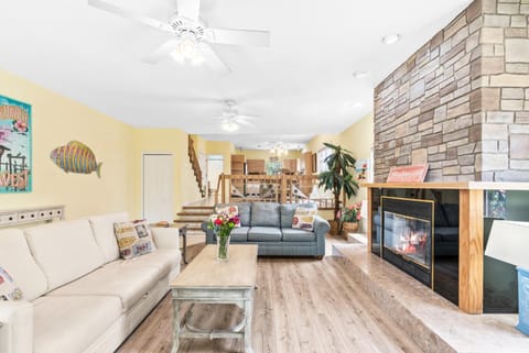 Living room, Seating area, fireplace, internet, air conditioner