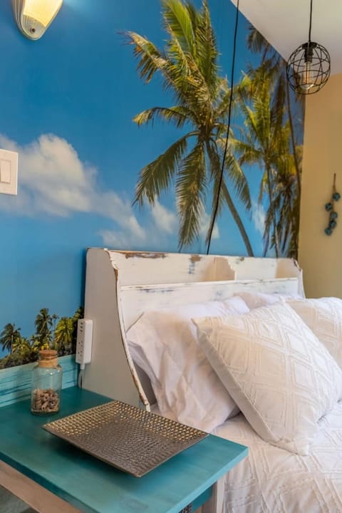 Cardinal Inn Beach Room House in Cornwall