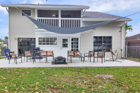 West Palm Beach Lake House Near Beaches! House in Lakeside Green