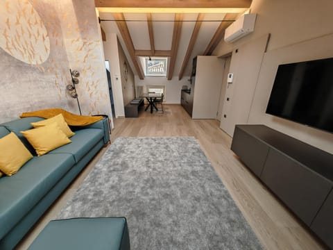 RivApartmentsDowntowN Rocca Apartment in Riva del Garda