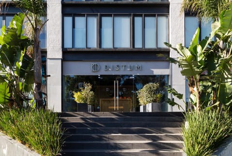 Property building, Facade/entrance