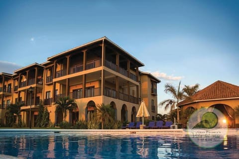 Property building, Day, Pool view, Swimming pool