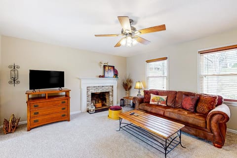 Come Together Place House in Upper Hominy