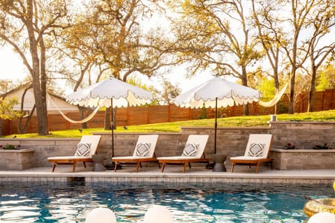 Day, Pool view, Swimming pool, sunbed