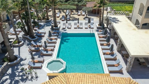 Property building, Swimming pool