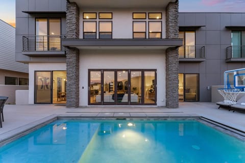 Bunker on the 8th home House in Washington