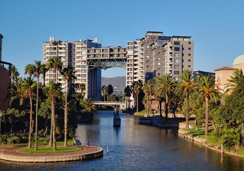 Property building, Nearby landmark, Natural landscape, Lake view