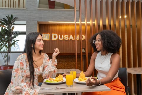 Restaurant/places to eat, People, Lobby or reception, Food and drinks