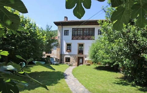 Property building, Natural landscape, Garden