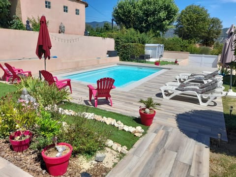 Maison en Provence avec piscine House in Provence-Alpes-Côte d'Azur