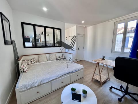 Living room, Bedroom