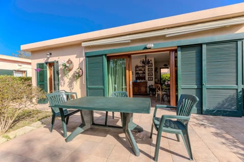 Property building, Patio, Day, View (from property/room), Dining area