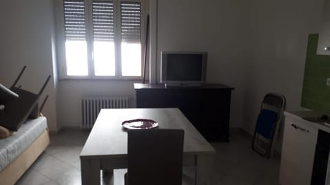 TV and multimedia, Kitchen or kitchenette, Dining area