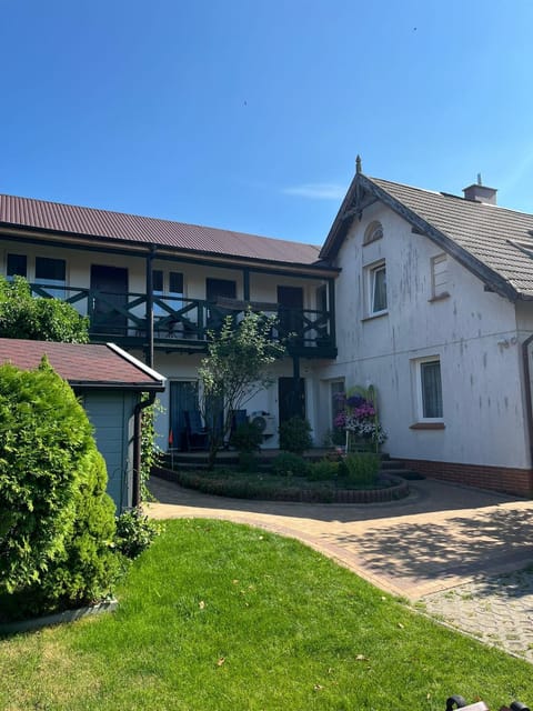 Property building, Day, Summer