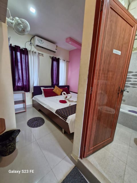 Bathroom, Bedroom