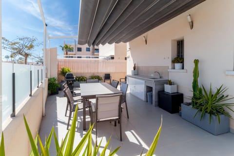 Patio, BBQ facilities, Balcony/Terrace, Dining area