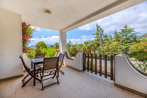 Garden, View (from property/room), Balcony/Terrace, Dining area, Garden view