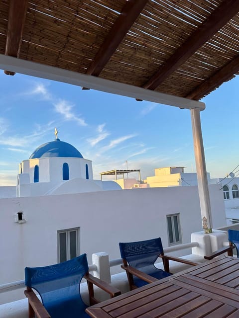 Harry’s studio Apartment in Naousa