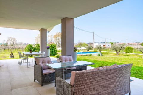 Garden view, Pool view