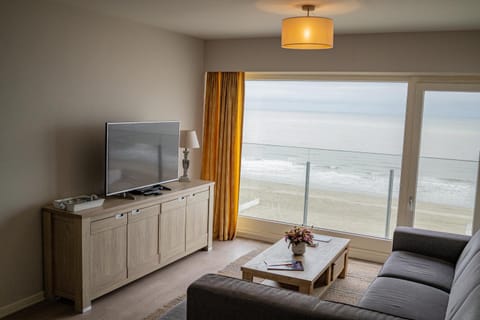 View (from property/room), Living room, Seating area