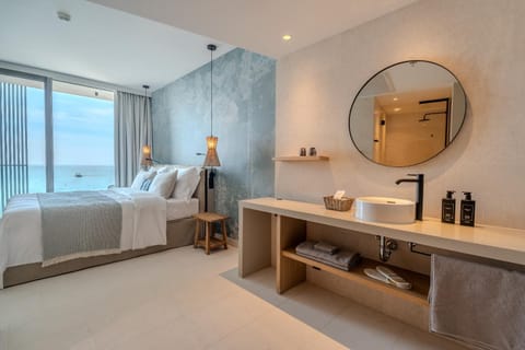 Bed, Bathroom, Bedroom, Sea view