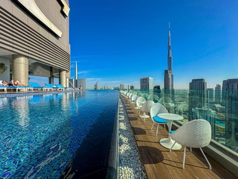 Nearby landmark, Balcony/Terrace, Landmark view, Swimming pool