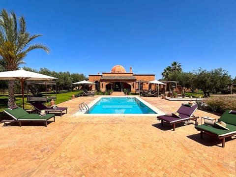 Spring, Day, Pool view, Swimming pool, sunbed