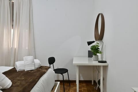 For You Rentals Encantador Apartamento TEMPORAL Madrid Centro VEL132 Apartment in Centro