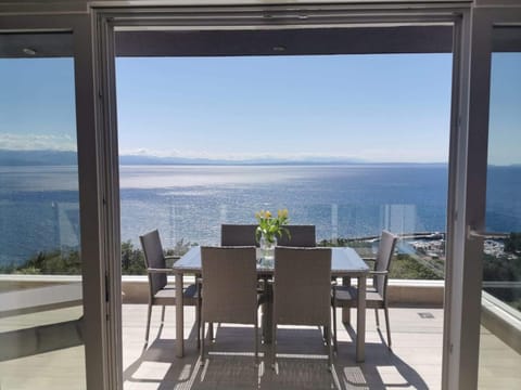 View (from property/room), Balcony/Terrace, Seating area, Sea view