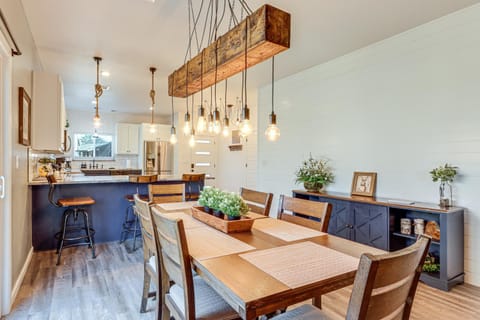 half Mi to Grand Lake Home with Furnished Deck! House in Ozark Mountains