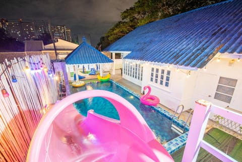 Pool view, Swimming pool