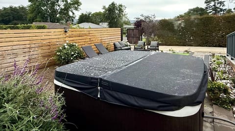 Mins To Pasadena Charm & Rose Bowl House in Altadena