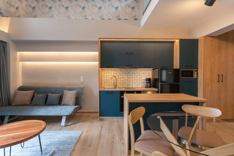 Kitchen or kitchenette, Living room