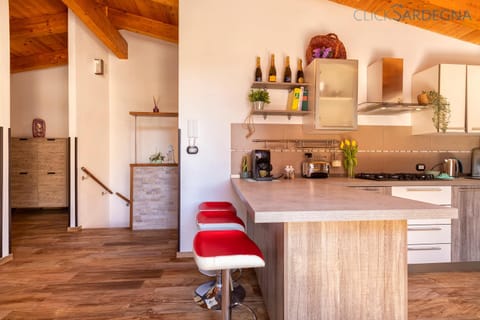 Kitchen or kitchenette, minibar, pet friendly, stove