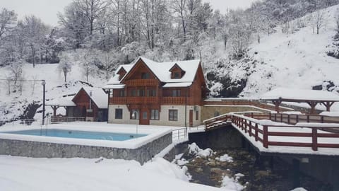 Izvor bazeni Vrela Bed and Breakfast in Zlatibor District, Serbia