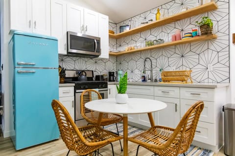 Stylish Casita min from the beach ! Apartment in Capistrano Beach