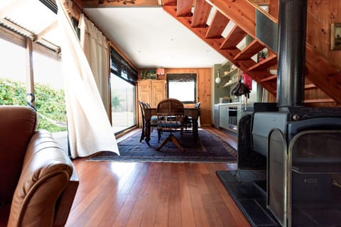 Rustic Barn by the Bay House in Low Head