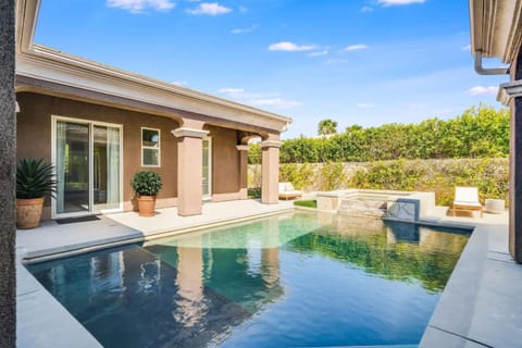 Getaway to Relaxation with Private Pool and Spa Villa in Palm Springs