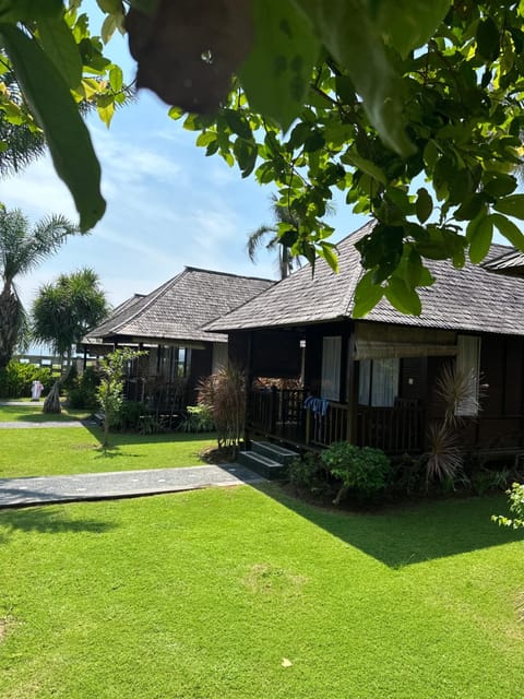 Property building, Garden, Garden view