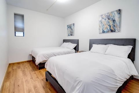 2 Suites 2 Floors in Downtown Chicago Apartment in Chicago