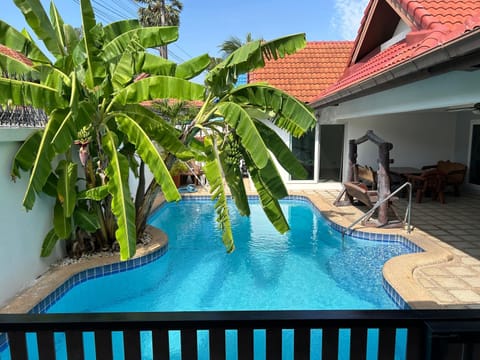 Pool view, Swimming pool