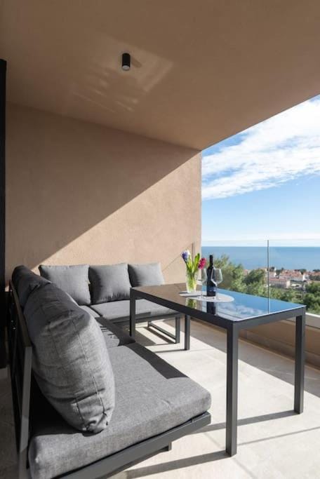View (from property/room), Balcony/Terrace, Sea view