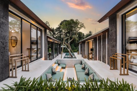 Property building, Seating area