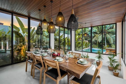 Seating area, Dining area, Pool view