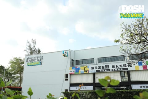 Property building, Day