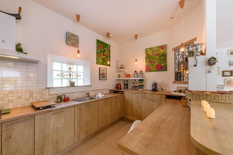 Kitchen or kitchenette, stove