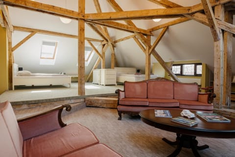 Living room, Seating area, Bedroom